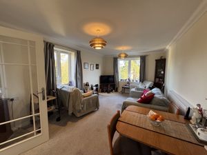 Lounge/Diner- click for photo gallery